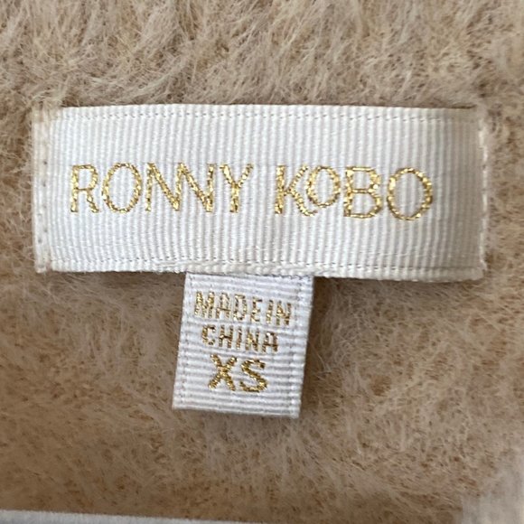 Ronny Kobo Light Brown Fuzzy Sweater XS * - Picture 6 of 6